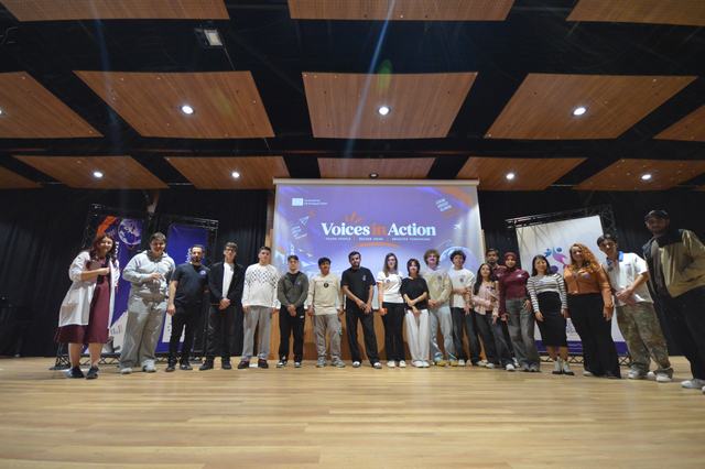 Everyone on stage