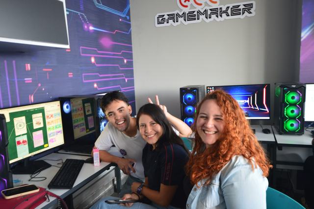 Team Studio at work